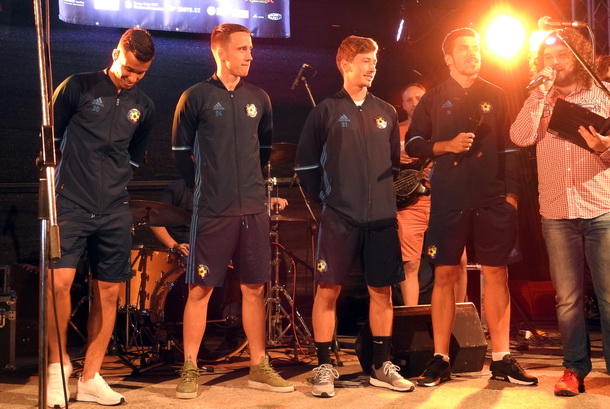 Fotbalisté odstartovali Noční běh pro Světlušku