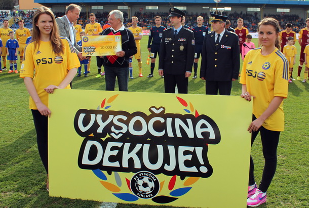 FC Vysočina poděkoval hasičům, policistům a záchranářům!